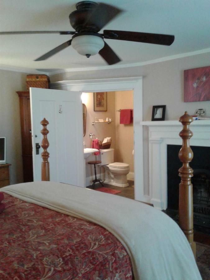 Louisa Boxley Place Inn מראה חיצוני תמונה
